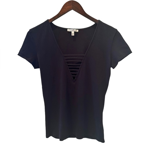 Express Black V-Neck Short Sleeve Tee Size Medium - Picture 2 of 5